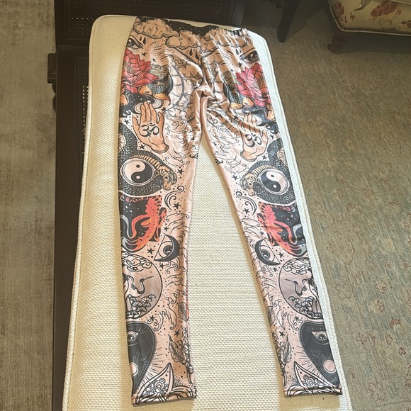 Buddha Gear Bunch Yoga Pants. - Picture 6 of 8